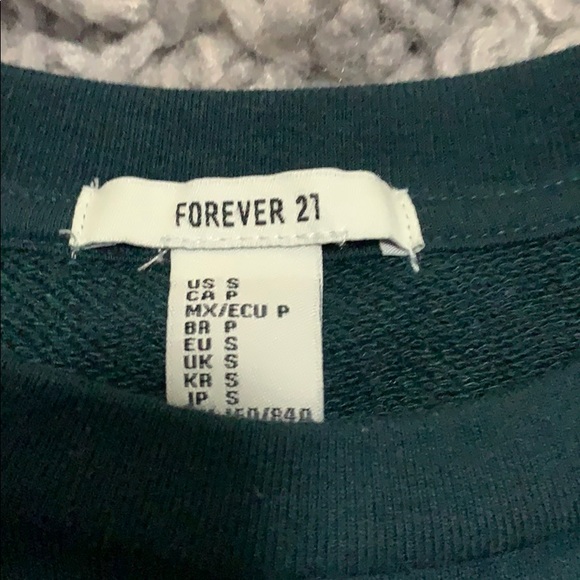 Pullover - Picture 2 of 2